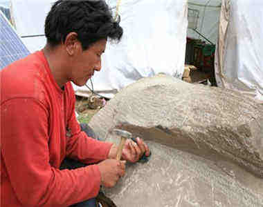 ༄༅།། རྡོ་བཟོ།