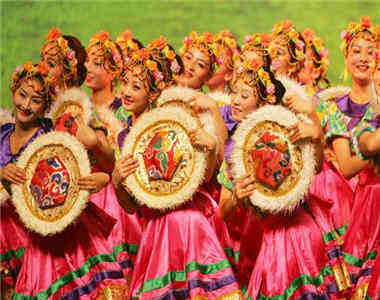གསེར་ཐང་ཁུག་གང་།