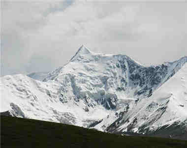 རྨ་ཆེན་གངས་རི།