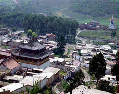 བྱང་གི་དགོན་ཆེན་བཞི།