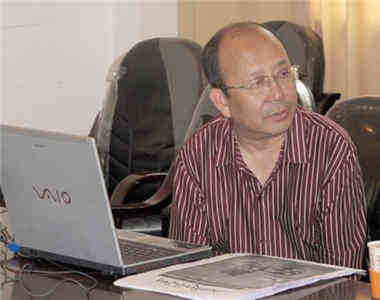 ཤར་རྒྱལ་མོ་ཚ་བ་རོང་གི་རིག་གནས་དང་དེའི་རིན་ཐང་སྐོར་གླེང་བ།