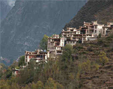 རྒྱལ་རོང་རྒྱལ་ཁག་བཅོ་བརྒྱད་ཀྱི་ངོ་སྤྲོད་མདོར་བསྡུས།