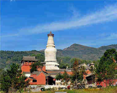 རྒྱ་ནག་གནས་མཆོག་རི་བོ་རྩེ་ལྔ།