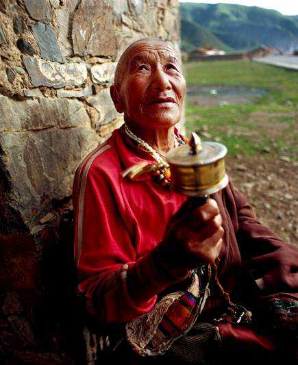 འབྲོག་མིའི་འཛེམ་དོགས་སྐོར།