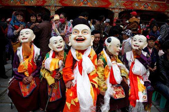 རོང་ཁུལ་གྱི་དར་བཤད་མདོ་དྲིལ་བསམ་པའི་དོན་འགྲུབ།