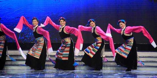 བོད་ཀྱི་བུད་མེད་རྣམས་ཀྱིས་འཆིང་རྒྱུའི་པང་གདན།