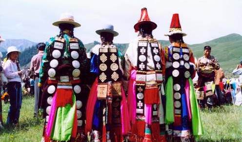 ༄༅། །བོད་མིའི་རྒྱན་ཆས་བཤད་པ།