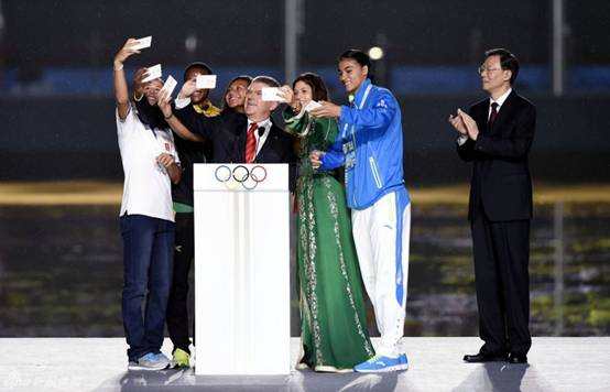 དབྱར་ཁའི་ན་གཞོན་ཨོ་ལིམ་ཕིག་ལུས་རྩལ་འགྲན་ཚོགས་སྐབས་གཉིས་པ་ནན་ཅིན་གྲོང་ཁྱེར་ནས་གཟབ་རྒྱས་ངང་ཚོགས་མགོ་བརྩམས།