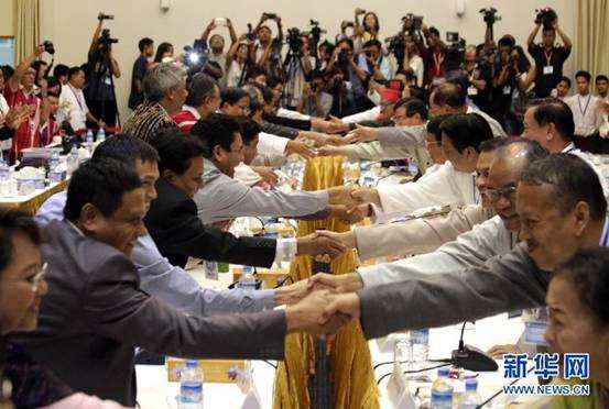 འབར་མ་རྒྱལ་ཡོངས་ཀྱི་འཁྲུག་རྩོད་མཚམས་འཇོག་པའི་གྲོས་མཐུན་གྱི་གྲོས་མོལ་ལ་ཐུན་མོང་གི་ལྟ་ཚུལ་མང་བོ་བྱུང་།