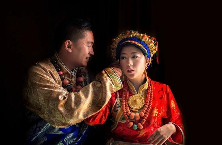 ༄༅། ། སྨར་ཁམས་ཁུལ་གྱི་གཉེན་སྟོན་གཏམ་གྱི་ཆུ་རྒྱུན་བཞུགས་སོ།།