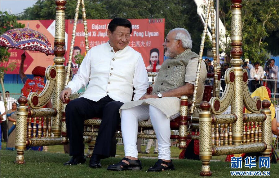 ཞི་ཅིན་ཕིང་གིས་རྒྱ་གར་གྱི་ཙུང་ལི་མའོ་ཏི་དང་མཇལ་འཕྲད་གནང་།