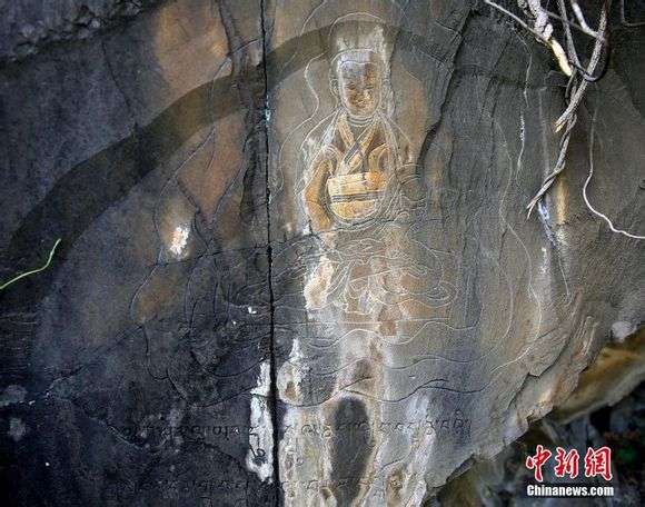 གཡུང་དྲུང་བོན་གྱི་ལི་ཝེར་རི་ཁྲོད་ཀྱི་རྡོ་བརྐོས་རི་མོའི་རིགས་སྒྲུབ་ཚོགས་འདུ་སི་ཁྲོན་ཞིང་ཆེན་ཆུ་ཆེན་རྫོང་དུ་འཚོགས།