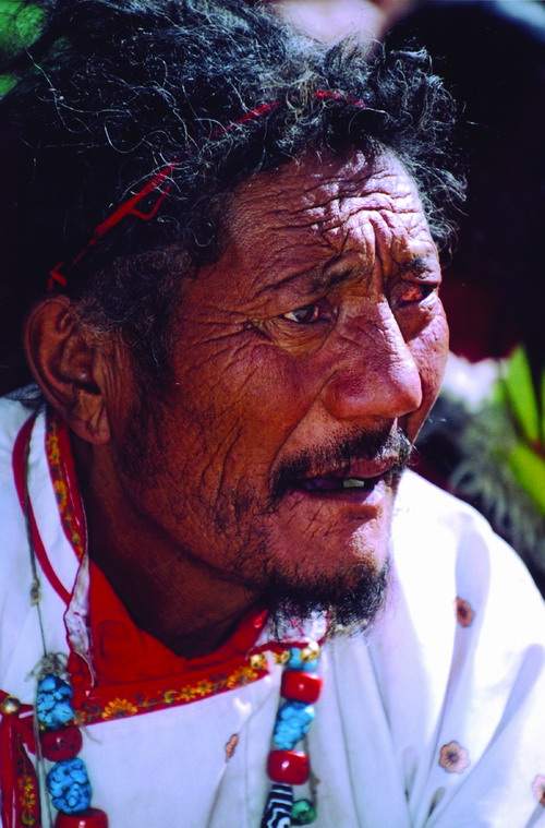 ༄༅། །བཞི་པ་རི་ཞིང་ཆུ་གསུམ་གྱི་བཤད་པ་ནི།