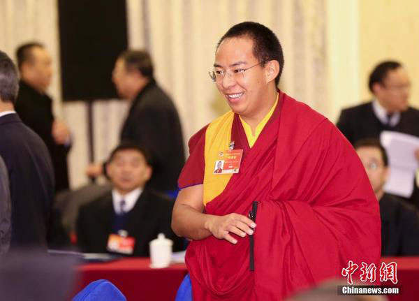 པཎ་ཆེན་སྐུ་ཕྲེང་བཅུ་གཅིག་པས་ཤེས་ལྡན་མི་སྣ་གསོ་སྐྱོང་བྱ་རྒྱུ་ནི་ནང་བསྟན་གྱི་ལས་དོན་གལ་ཆེན་ཞིག་རེད་ཅེས་གསུངས།