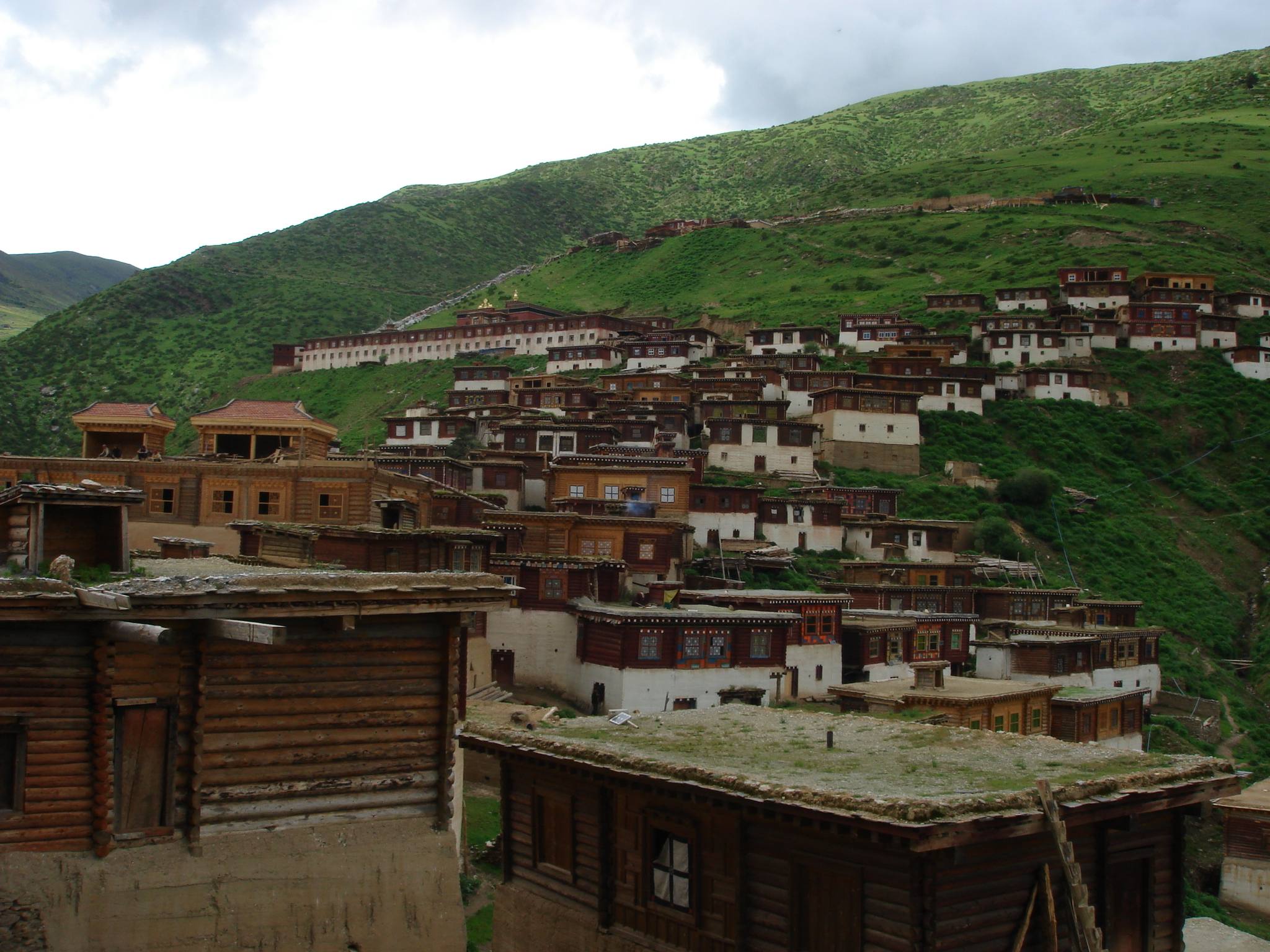 ༄༅། །དཔལ་སྤུངས་དགོན།