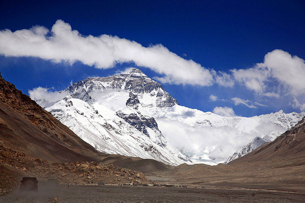 ༄༅། །ཇོ་མོ་གླང་མ།