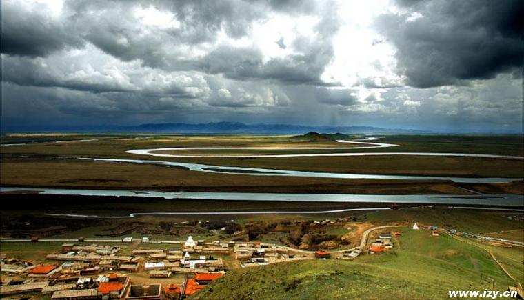ལྔ་གཅིག་གི་ངལ་གསོའི་དུས་སྐབས་སུ་མཛོད་དགེ་རྫོང་གིས་ཡུལ་སྐོར་བ་མི་གྲངས་ཁྲི་1.26ལ་སྣེ་ལེན་བྱས།
