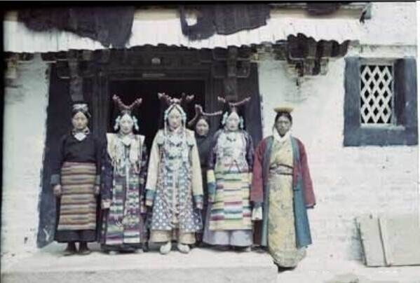 ༄༅། །སྟོད་མངའ་རིས་ཁུལ་གྱི་གཉེན་སྲོལ།