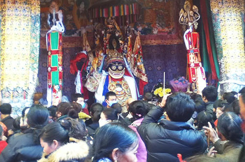 ༄༅། །དཔལ་ལྷ་མོའི་དུས་ཆེན།