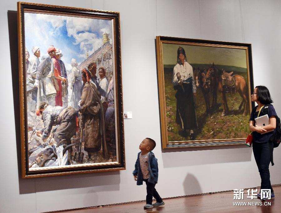 བོད་རང་སྐྱོང་ལྗོངས་དབུ་བརྙེས་ནས་ལོ་འཁོར་50ལོན་པར་རྟེན་འབྲེལ་ཞུ་བའི་རི་མོ་འགྲེམ་སྟོན་པེ་ཅིང་ནས་སྤེལ་འགོ་ཚུགས།