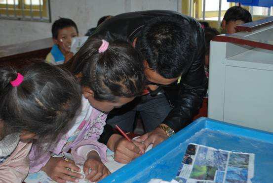 2020ལོར་སླེབས་སྐབས། སི་ཁྲོན་གྱི་ས་ཁུལ་ཆེན་པོ་4རུ་ཕལ་ཆེར་སློབ་ཞུགས་གོང་གི་ལོ་གསུམ་གྱི་སློབ་གསོ་ཁྱབ་གདལ་གཏང་རྒྱུ་རེད།