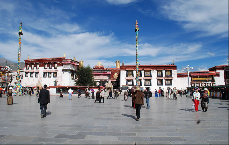 ༄༅། །ལྷ་སའི་གཙུག་ལག་ཁང་།