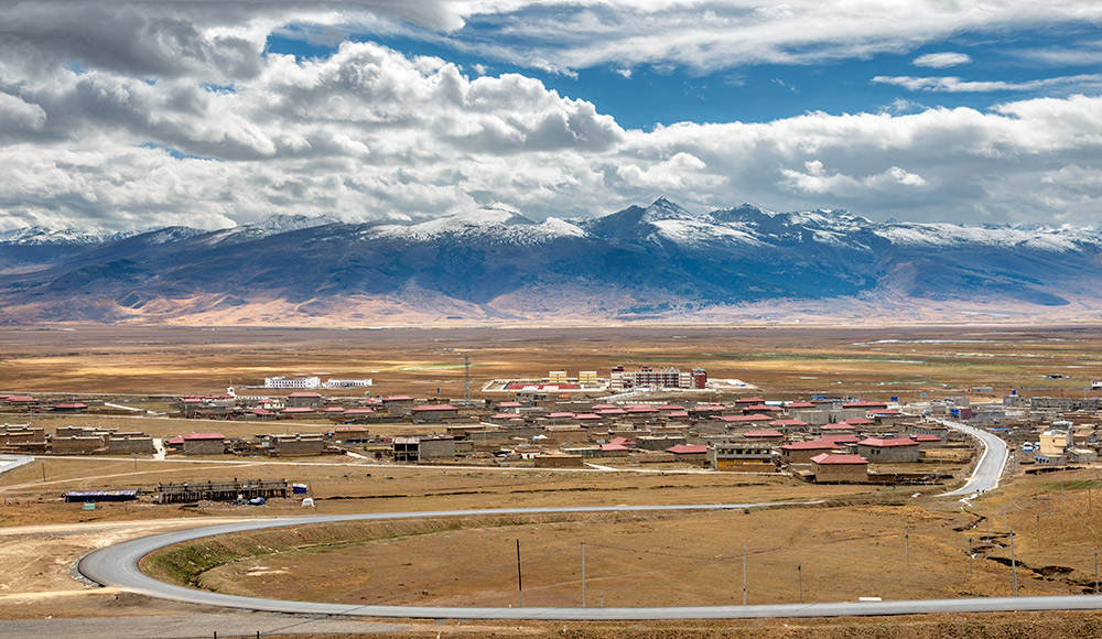 ལི་ཐང་རྫོང་ཁ་ཤུས་གྲོང་སྡེ་རྗེས་ལུས་ནས་སྔོན་ཐོན་དུ་སླེབས་པའི་རིམ་འགྱུར།