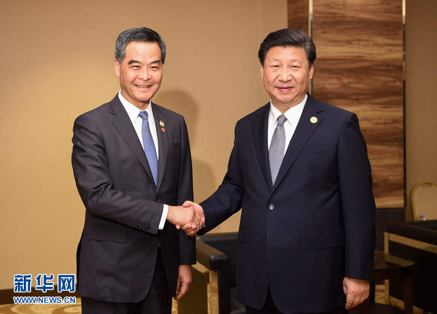 ཞི་ཅིན་ཕིང་གིས་ཞང་ཀང་དམིགས་བསལ་སྲིད་འཛིན་ས་ཁུལ་གྱི་སྲིད་འཛིན་འགན་འཛིན་པ་ལང་ཀྲེང་དབྱིན་དང་མཇལ་འཕྲད་གནང་།