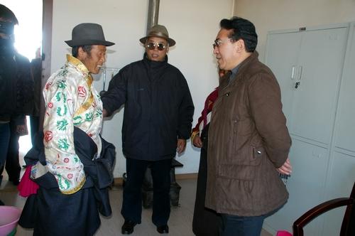 མཛོད་དགེ་རྫོང་གིས་ཡུལ་མིའི་རྒན་གསོའི་འགན་བཅོལ་གྱི་དམིགས་ཚད་འོས་འགན་ལེགས་འགྲུབ་བྱུང་།