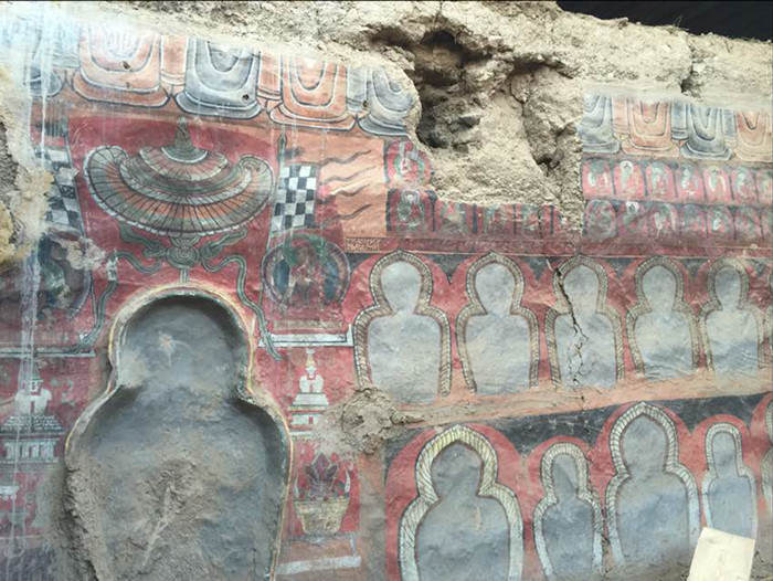 གླིང་གི་ཕ་ས་ནས་ལྡེབས་རིས་རྙིང་པ་གསར་རྙེད་བྱུང་།