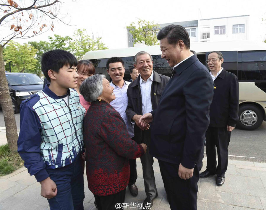 ཞི་ཅིན་ཕིང་གིས་ཞའོ་ཀང་གྲོང་སྡེར་རྟོག་ཞིབ་གནང་།
