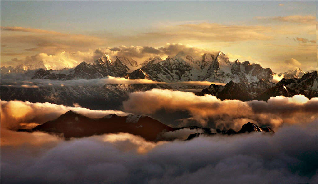 ༄༅།། ཏུན་ཧོང་ཡིག་རྙིང་ལས་འཕྲོས་པའི་མགུར་མས་ཕྱིས་ཀྱི་རྩོམ་རིག་ལ་ཐེབས་པའི་ཤུགས་རྐྱེན་སྐོར་གླེང་བ།