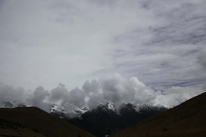 དུར་འདེབས་སྲོལ་ཐོག་མར་བྱུང་བའི་ལོ་རྒྱུས།