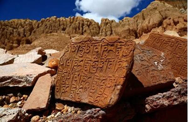 ༄༅།། ཞང་ཞུང་སྒོ་བར་ཕྱིན་པའི་མཐོང་ཐོས།