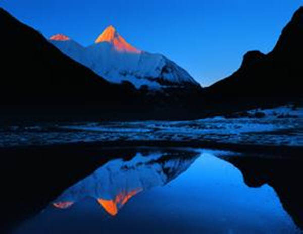 ༄༅།། མིང་མཐའི་པ་བ་དང་བདག་སྒྲའི་སྦྱོར་ཚུལ་ལ་མདོ་ཙམ་དཔྱད་པ།