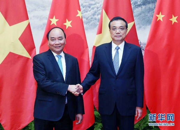 ལི་ཁེ་ཆང་གིས་ཝེད་ནམ་གྱི་ཙུང་ལི་རོན་ཁྲོན་ཧྥུ་དང་གྲོས་མོལ་མཛད།