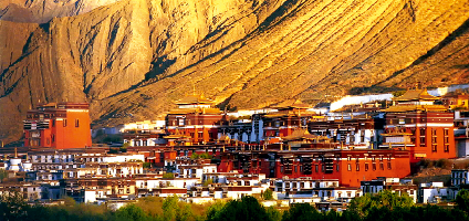 ༄༅།། གཙང་བཀྲ་ཤིས་ལྷུན་པོ་དགོན།