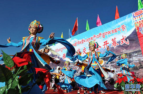 སྤྱི་ལོ་2016ལོའི་ཡར་ཀླུང་ཚོང་འདུས་བོད་ལྗོངས་ལྷོ་ཁ་གྲོང་ཁྱེར་སྣེ་གདོང་ཆུས་སུ་འགོ་ཚུགས་པ།