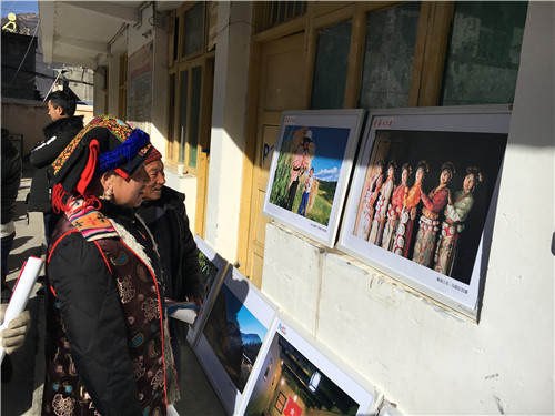 འབར་ཁམས་གྲོང་ཁྱེར་གྱིས་དེ་རིང་གཤམ་སྤེལ་གསུམ་གྱི་བྱེད་སྒོ་དངོས་སུ་འགོ་ཚུགས། 