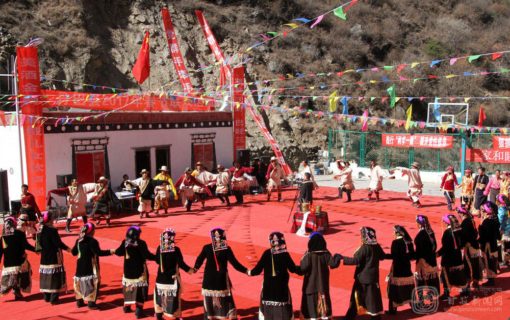 རོང་བྲག་རྫོང་གིས་ལོ་སར་སྐབས་རིག་གནས་ལུས་རྩལ་གྱི་བྱེད་སྒོ་སྤེལ།
