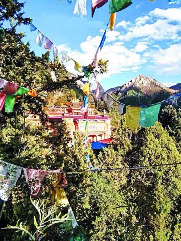 ༄༅།། ཁམས་རག་ཆབ་ཡུལ་གྱི་ལོ་རྒྱུས་མདོར་བསྡུས།