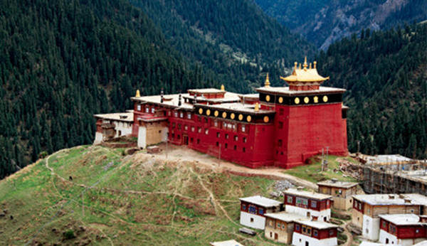༄༅།། མཐོ་སྒང་ན་འཚེར་བའི། །ཆོས་ལུགས་ཀྱི་བསྟི་གནས།།        
