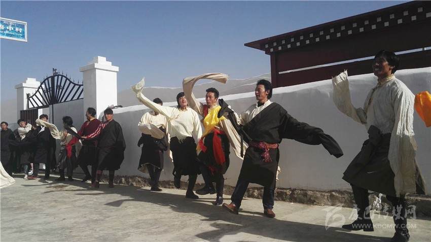 དགོད་སྒྲའི་ཁྲོད་ཀྱི་ལོ་སར་སྤྲོ་སྟོན། 