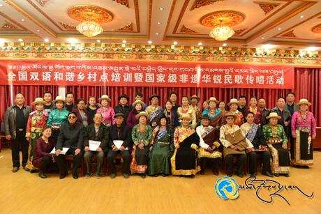 རྒྱལ་ཡོངས་བོད་རྒྱ་སྐད་གཉིས་འཆམ་མཐུན་སྡེ་བ་དཔའ་རིས་རྫོང་མི་རིགས་སློབ་འབྲིང་དུ་གཟབ་རྒྱས་ངང་སྤེལ།
