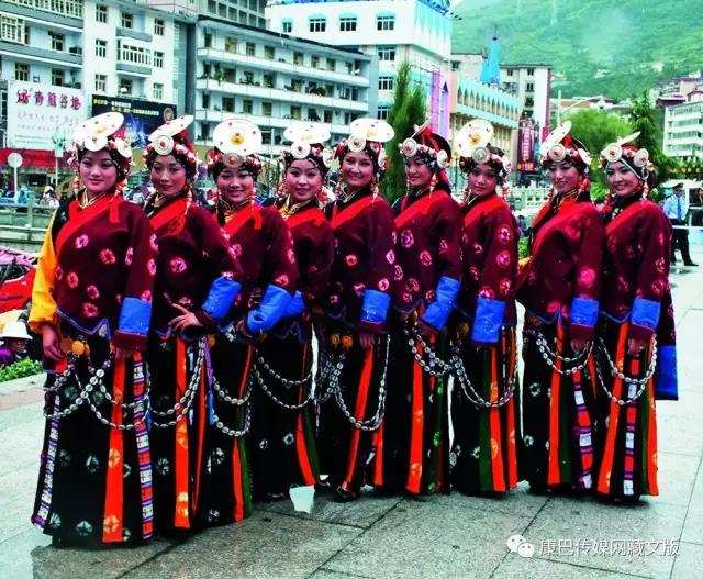 ༄༅།། མི་ཉག་འདྲ་པ་ས་ཁུལ་གྱི་མ་ཎི་ཆོས་བྲོ།