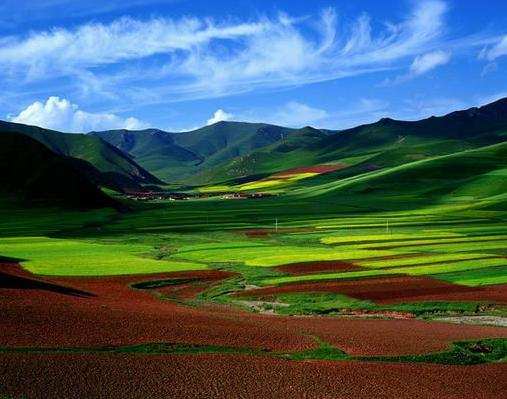དཀར་མཛེས་ཁུལ་དམངས་ཆེན་རྒྱུན་ལས་ཨུ་ཡོན་ལྷན་ཁང་གིས་ཞིང་ཆེན་ཏང་གི་འཐུས་མི་ཚོགས་ཆེན་ཐེངས་བཅུ་གཅིག་པའི་དགོངས་དོན་བརྒྱུད་སྒྲོག་དང་སློབ་སྦྱོང་ལག་བསྟར་བྱས།  
