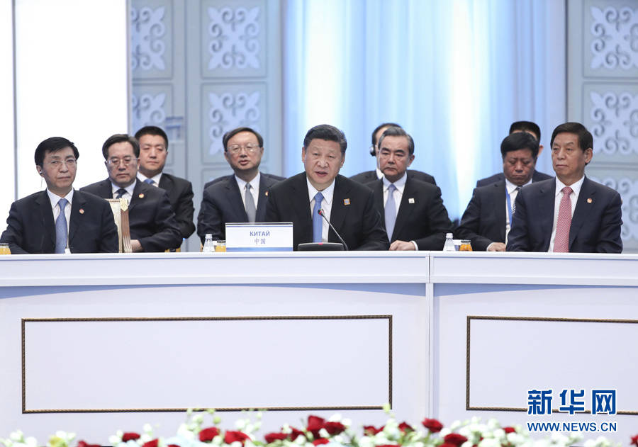 ཞི་ཅིན་ཕིང་ཧྲང་ཧའེ་མཉམ་ལས་སྒྲིག་འཛུགས་ཁོངས་གཏོགས་རྒྱལ་ཁབ་ཀྱི་འགོ་གཙོ་ལས་འཛིན་ལྷན་ཚོགས་ཀྱི་གྲོས་ཚོགས་ཐེངས་བཅུ་བདུན་པར་ཞུགས་པ་མ་ཟད་གལ་ཆེའི་གསུང་བཤད་གནང་བ།