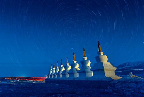 ༄༅།།བདེ་བར་གཤེགས་པའི་མཆོད་རྟེན་བརྒྱད་ཀྱི་རྣམ་བཤད་ཐར་པའི་ཐེམ་སྐས་ཞེས་བྱ་བ་བཞུགས་སོ། །