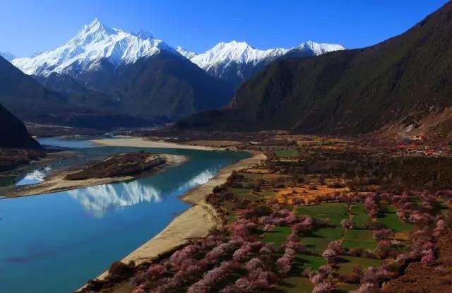༄༅། །བོད་ཁུལ་ནས་རྒྱུག་པའི་གཙང་པོ་ཆེན་པོ་ལྔ།