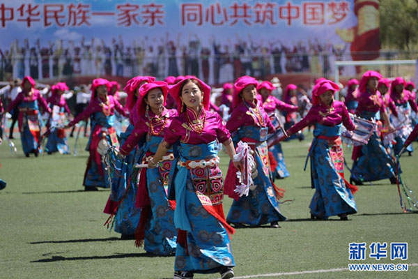 མཚོ་སྔོན་ཞིང་ཆེན་གྱི་སྐབས་དྲུག་པའི་གྲངས་ཉུང་མི་རིགས་ཀྱི་སྲོལ་རྒྱུན་ལུས་རྩལ་འགྲན་ཚོགས་འགོ་ཚུགས་པ། 